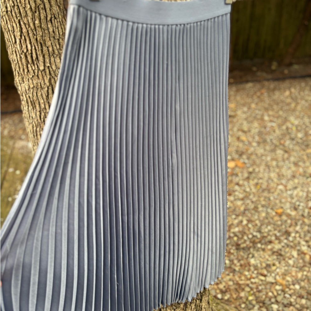 H&M Gray Pleated Midi Skirt